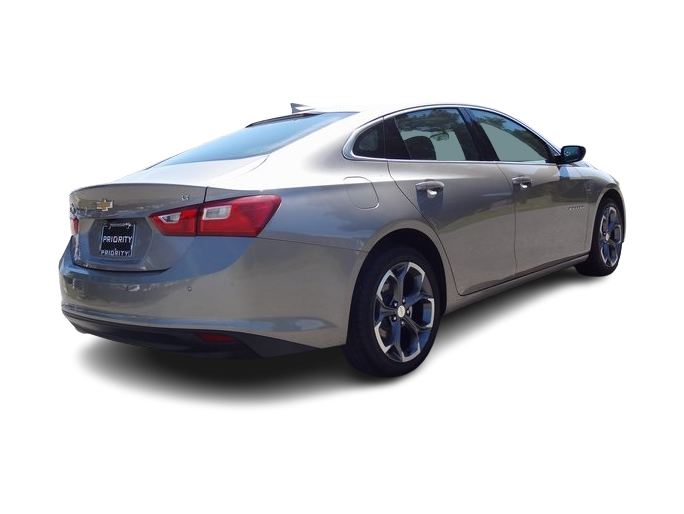 Thumbnail: 2023 Chevrolet Malibu - 17