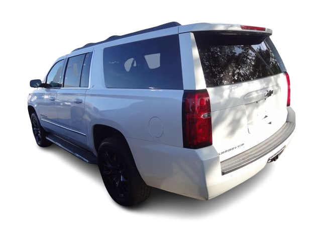 Thumbnail: 2016 Chevrolet Suburban - 3