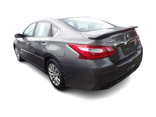 Thumbnail: 2017 Nissan Altima - 2