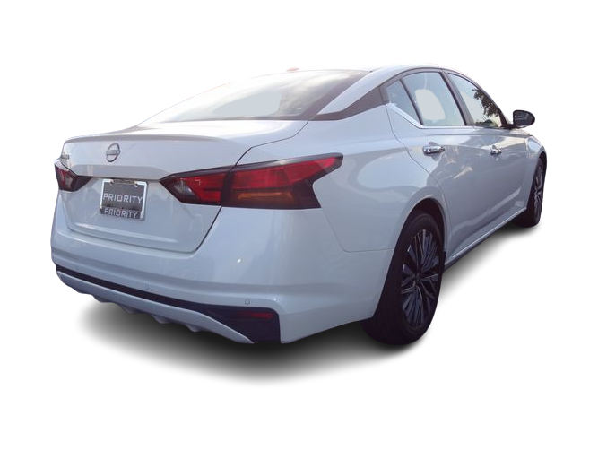 Thumbnail: 2025 Nissan Altima - 13