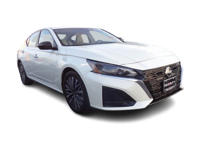 Thumbnail: 2025 Nissan Altima - 11