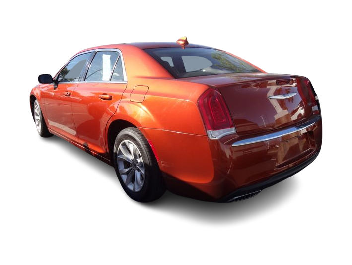 Thumbnail: 2021 Chrysler 300 - 3