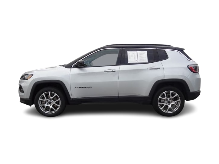 Thumbnail: 2025 Jeep Compass - 3