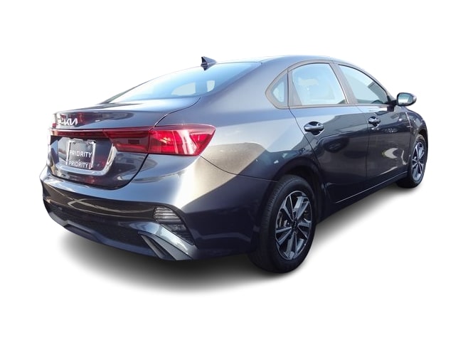 Thumbnail: 2023 Kia Forte - 12