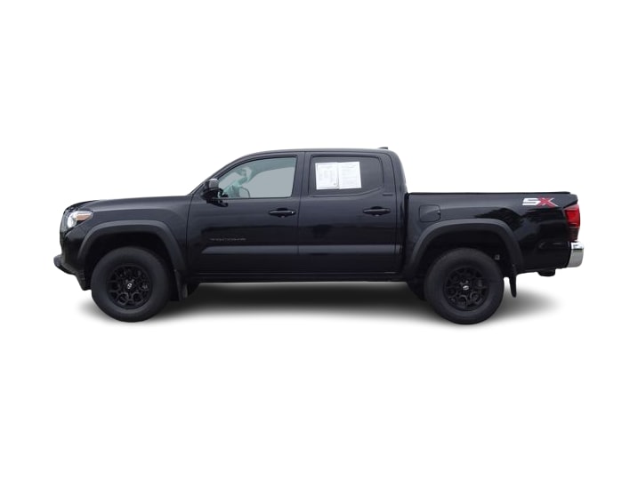 Thumbnail: 2023 Toyota Tacoma - 3