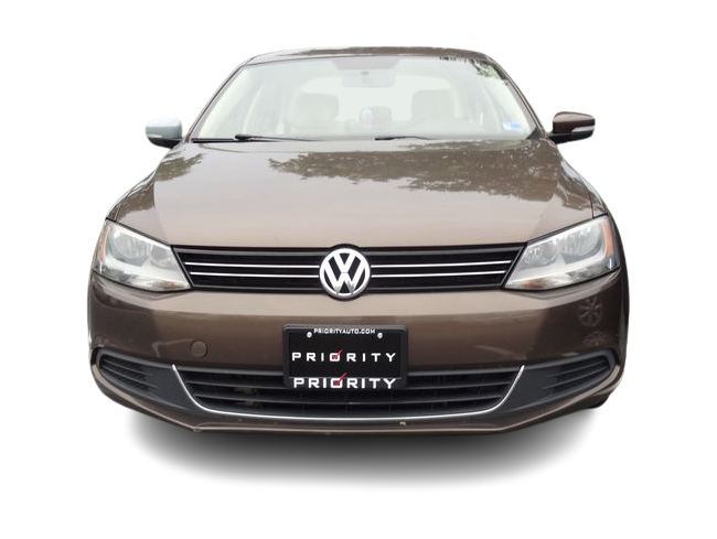 Thumbnail: 2014 Volkswagen Jetta - 3