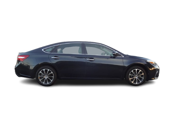 Thumbnail: 2017 Toyota Avalon - 16