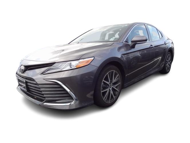 Used 2022 Toyota Camry XLE with VIN 4T1F11BK5NU063571 for sale in Casper, WY
