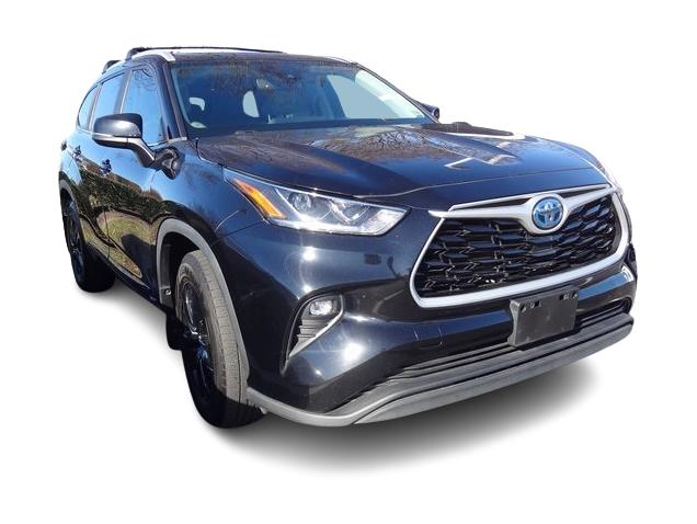 Thumbnail: 2023 Toyota Highlander - 8