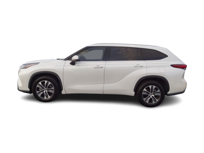 Thumbnail: 2021 Toyota Highlander - 2