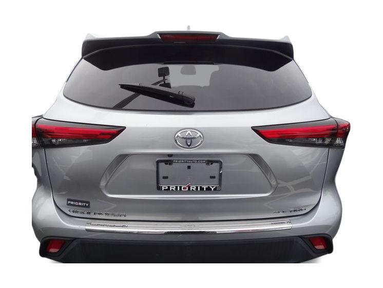Thumbnail: 2022 Toyota Highlander - 3
