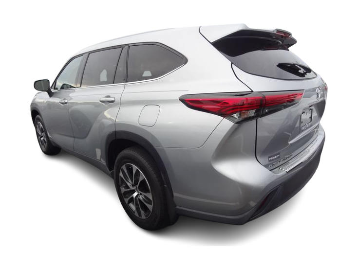 Thumbnail: 2022 Toyota Highlander - 2