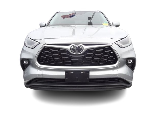 Thumbnail: 2022 Toyota Highlander - 4