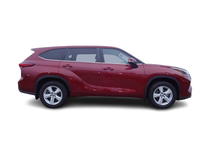 Thumbnail: 2023 Toyota Highlander - 17