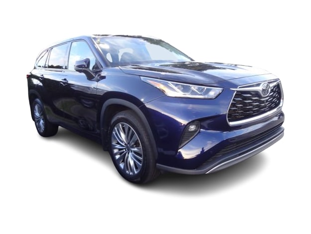 Thumbnail: 2023 Toyota Highlander - 10