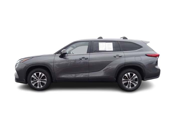 Thumbnail: 2023 Toyota Highlander - 3