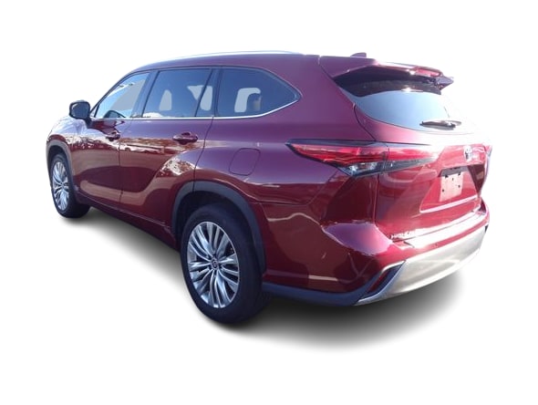 Thumbnail: 2023 Toyota Highlander - 3