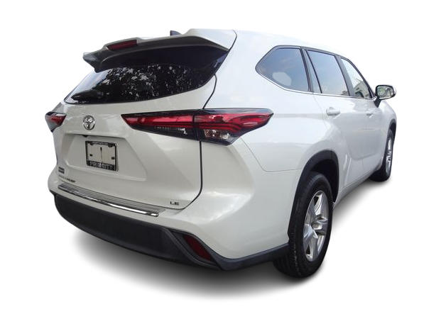 Thumbnail: 2023 Toyota Highlander - 12