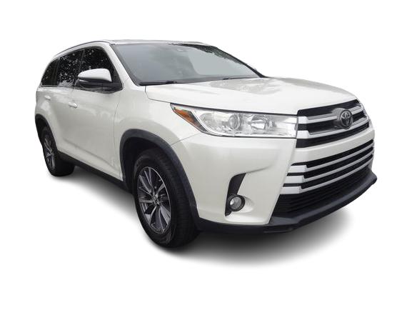 Thumbnail: 2019 Toyota Highlander - 10