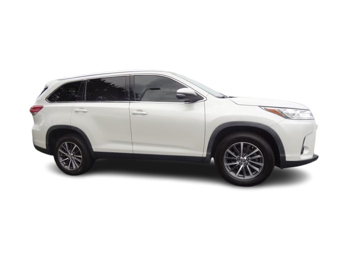 Thumbnail: 2019 Toyota Highlander - 12