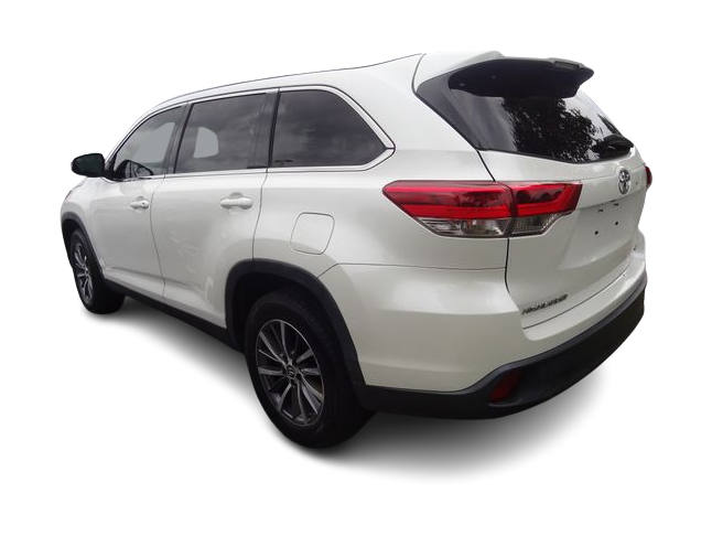 Thumbnail: 2019 Toyota Highlander - 2