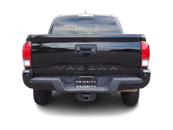 Thumbnail: 2019 Toyota Tacoma - 3