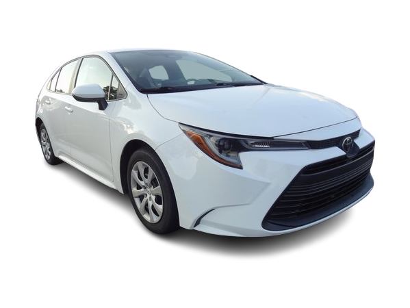 Used 2023 Toyota Corolla LE with VIN 5YFB4MDE8PP017557 for sale in Northfield, Minnesota