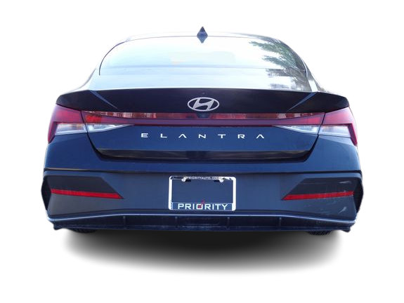 Thumbnail: 2024 Hyundai Elantra - 4