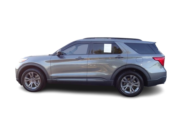 Thumbnail: 2022 Ford Explorer - 3