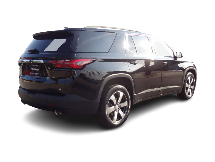 Thumbnail: 2023 Chevrolet Traverse - 17