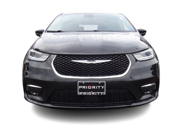 Thumbnail: 2023 Chrysler Pacifica - 5