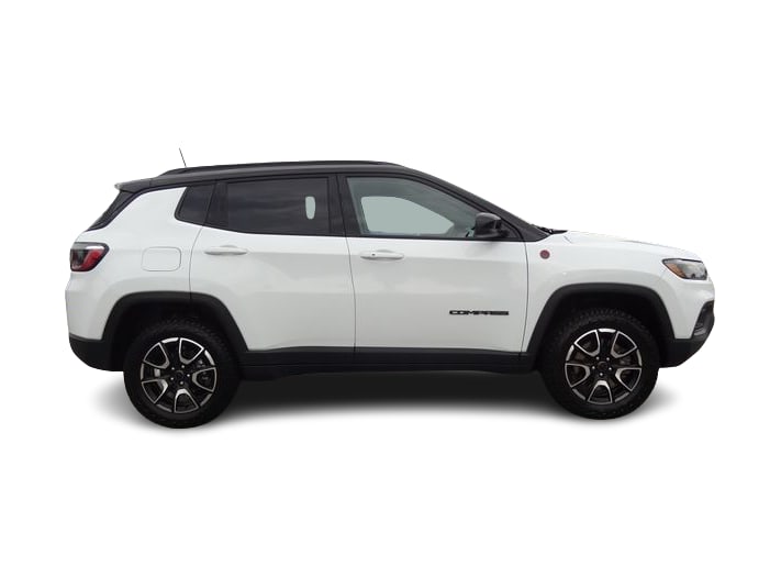Thumbnail: 2025 Jeep Compass - 17