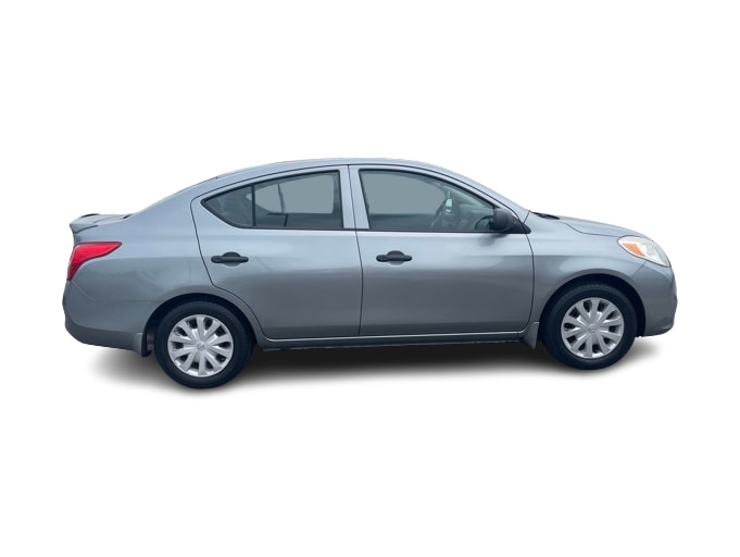 2013 Nissan Versa S Plus 17