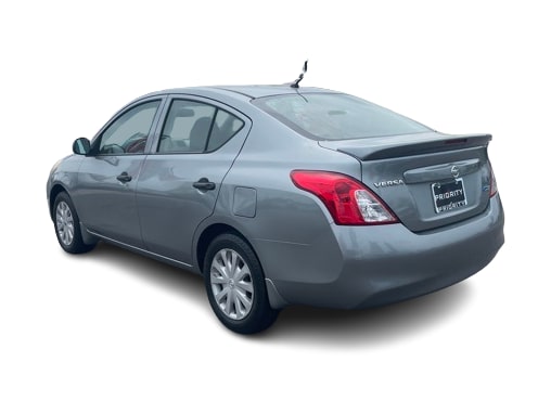 2013 Nissan Versa S Plus 4
