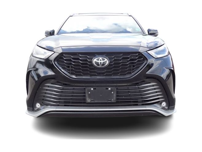 Thumbnail: 2021 Toyota Highlander - 4