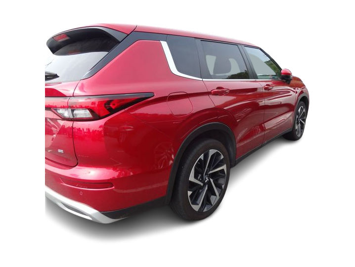 Thumbnail: 2024 Mitsubishi Outlander - 15