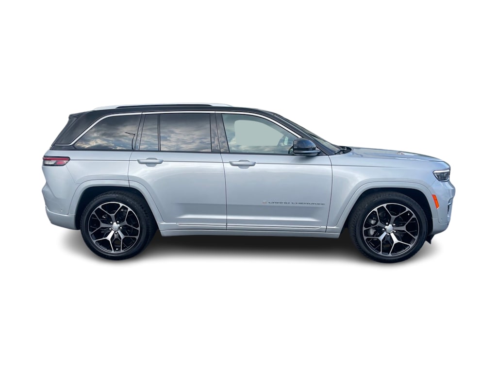 Thumbnail: 2022 Jeep Grand Cherokee - 17
