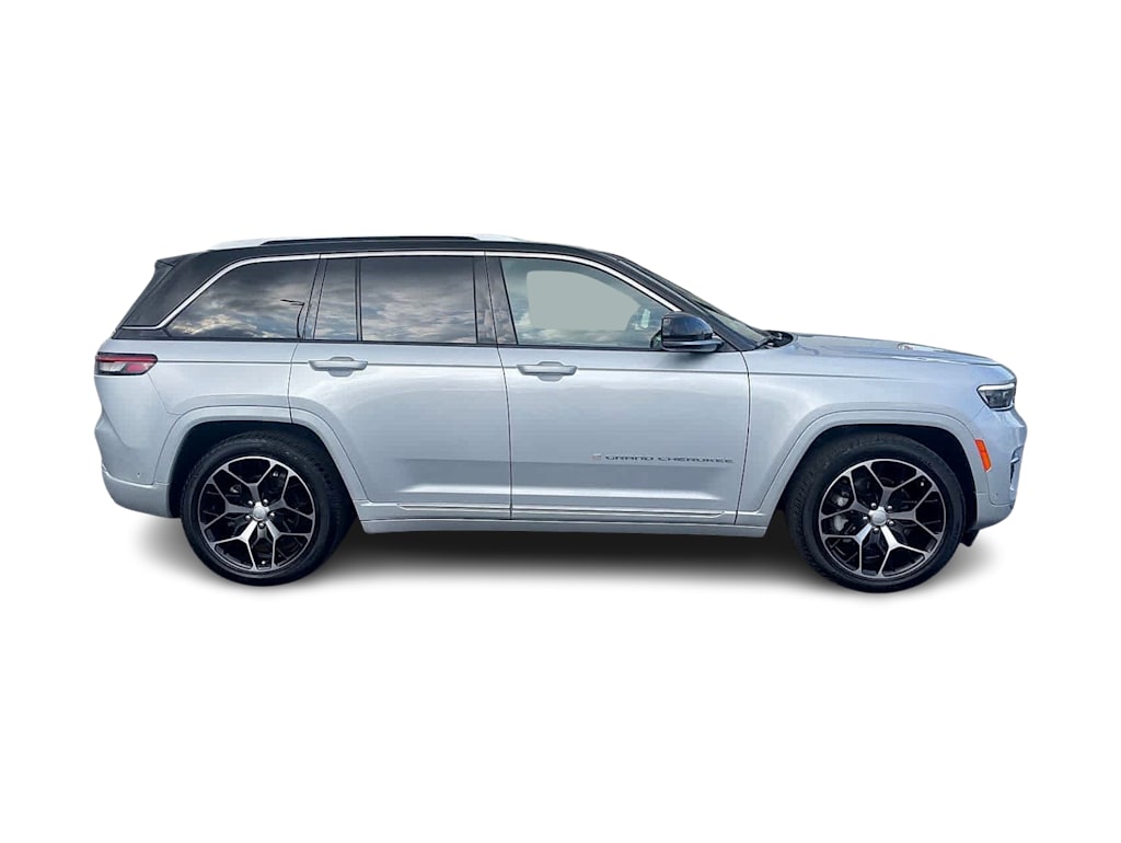Thumbnail: 2022 Jeep Grand Cherokee - 16