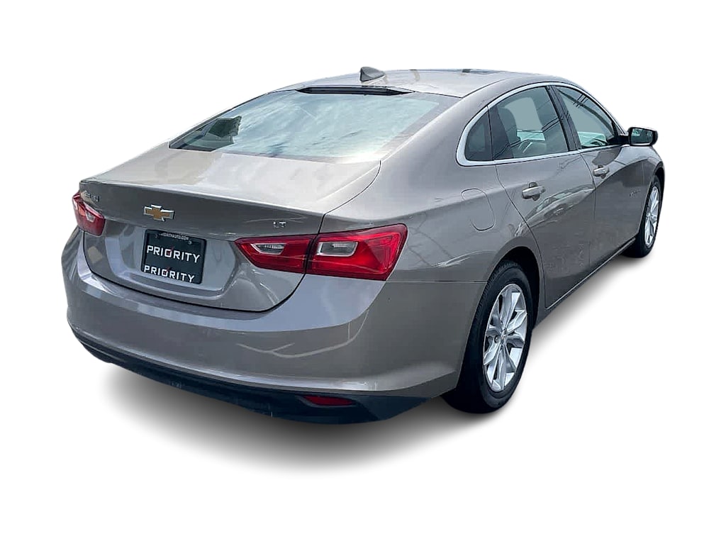 Thumbnail: 2023 Chevrolet Malibu - 17