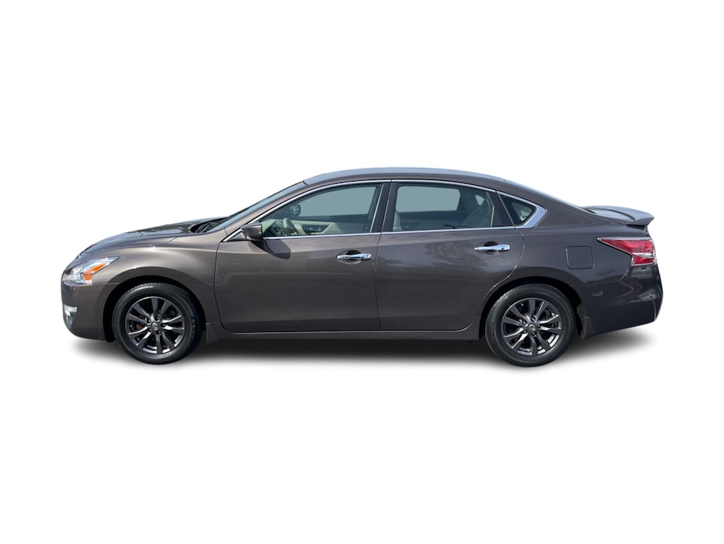 Thumbnail: 2015 Nissan Altima - 3