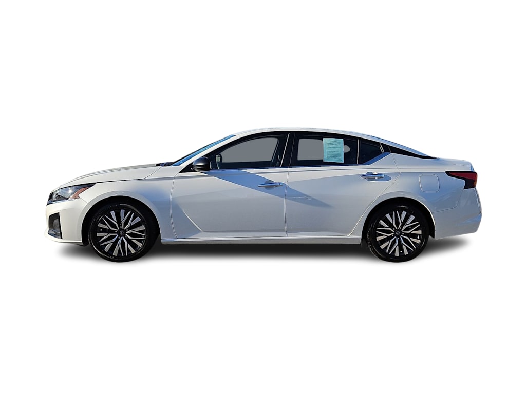 Thumbnail: 2024 Nissan Altima - 3