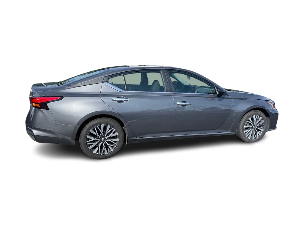 Thumbnail: 2025 Nissan Altima - 15