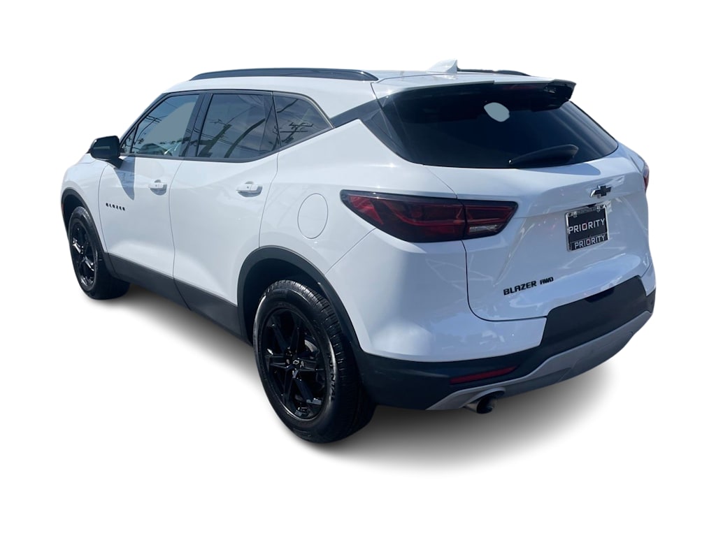 Thumbnail: 2023 Chevrolet Blazer - 4