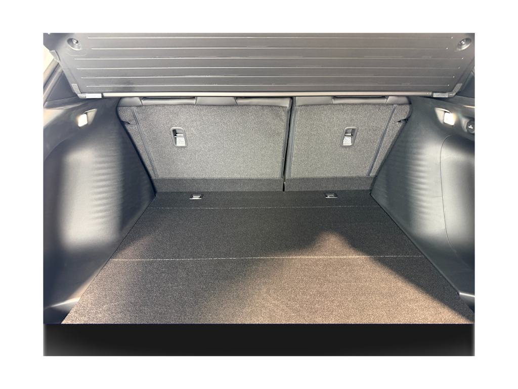 Thumbnail: 2025 Acura ADX - 17