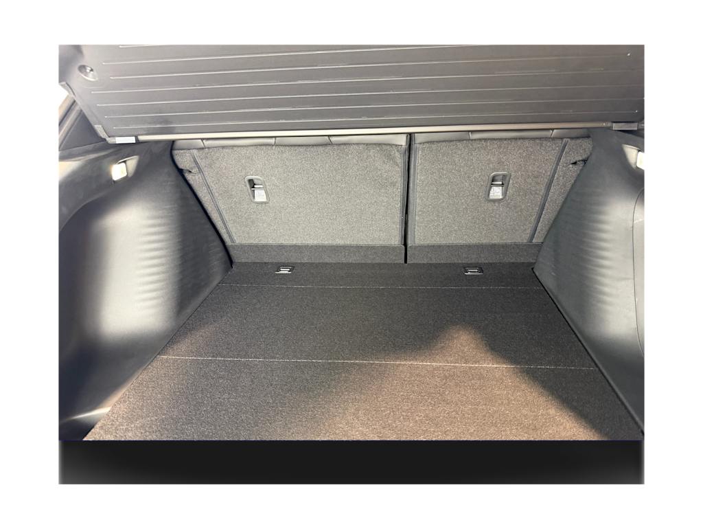 Thumbnail: 2025 Acura ADX - 17