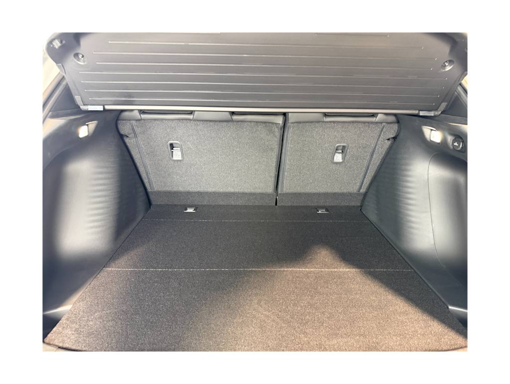 Thumbnail: 2025 Acura ADX - 17