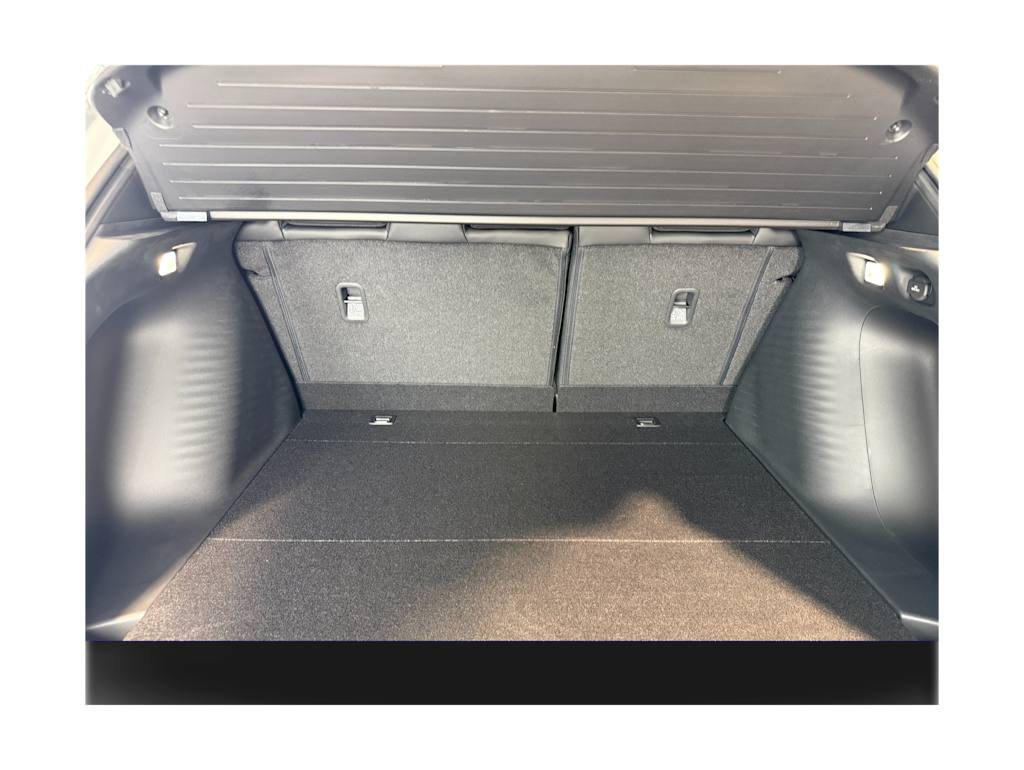 Thumbnail: 2025 Acura ADX - 17