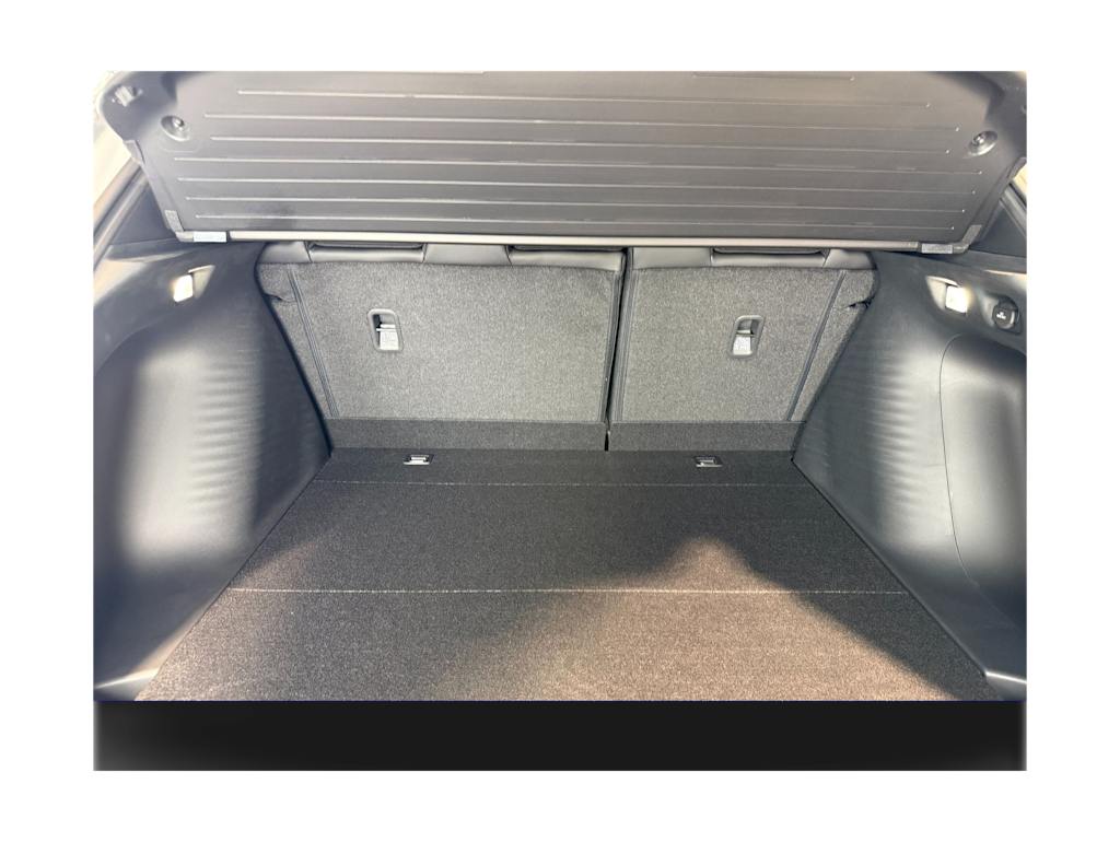 Thumbnail: 2025 Acura ADX - 17