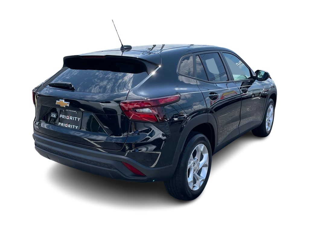 Thumbnail: 2025 Chevrolet Trax - 16