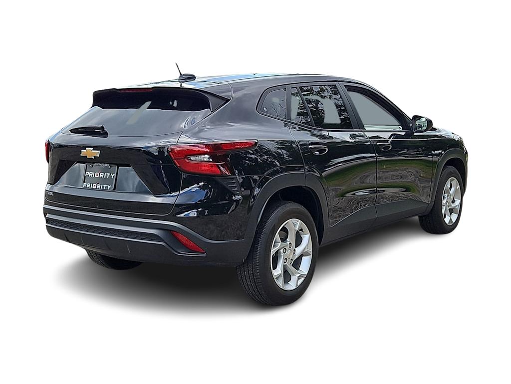 Thumbnail: 2025 Chevrolet Trax - 18